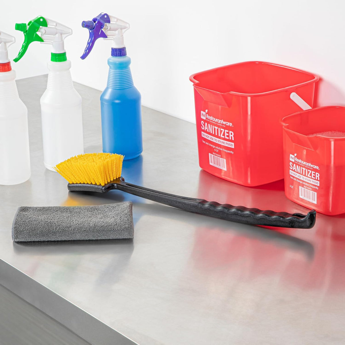Restaurantware-Clean Tek Professional 20.47 Inch Utility Brush, 1 Heavy-Duty Scrub Brush - Plastic