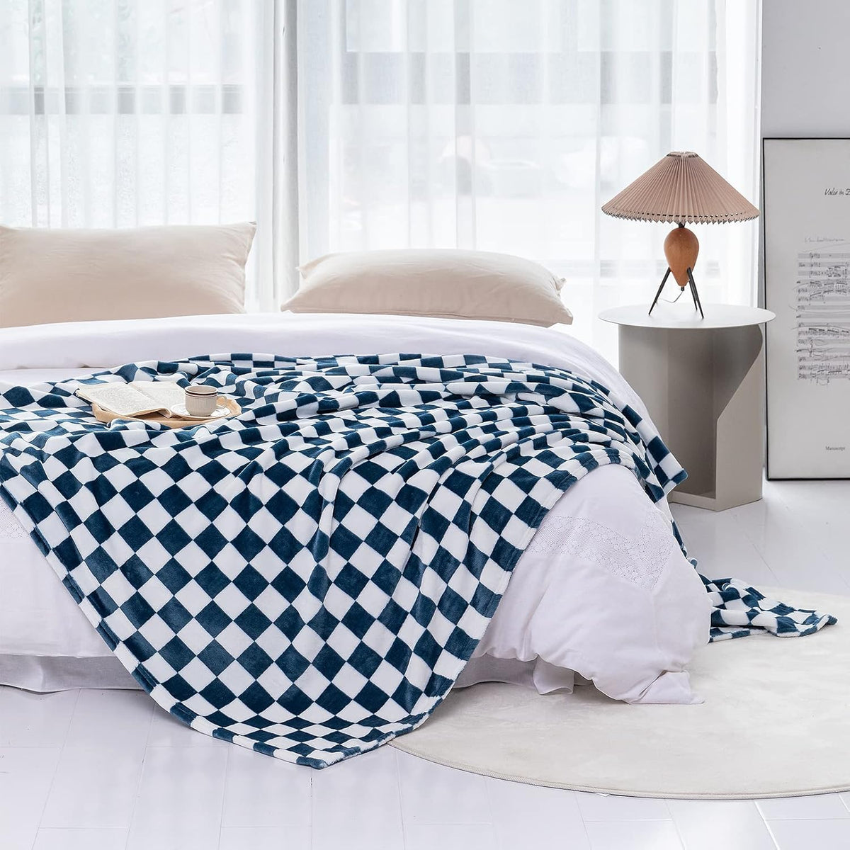 LOMAO Throw Blankets Flannel Blanket with Checkerboard Grid Pattern Soft Throw Blanket for Couch