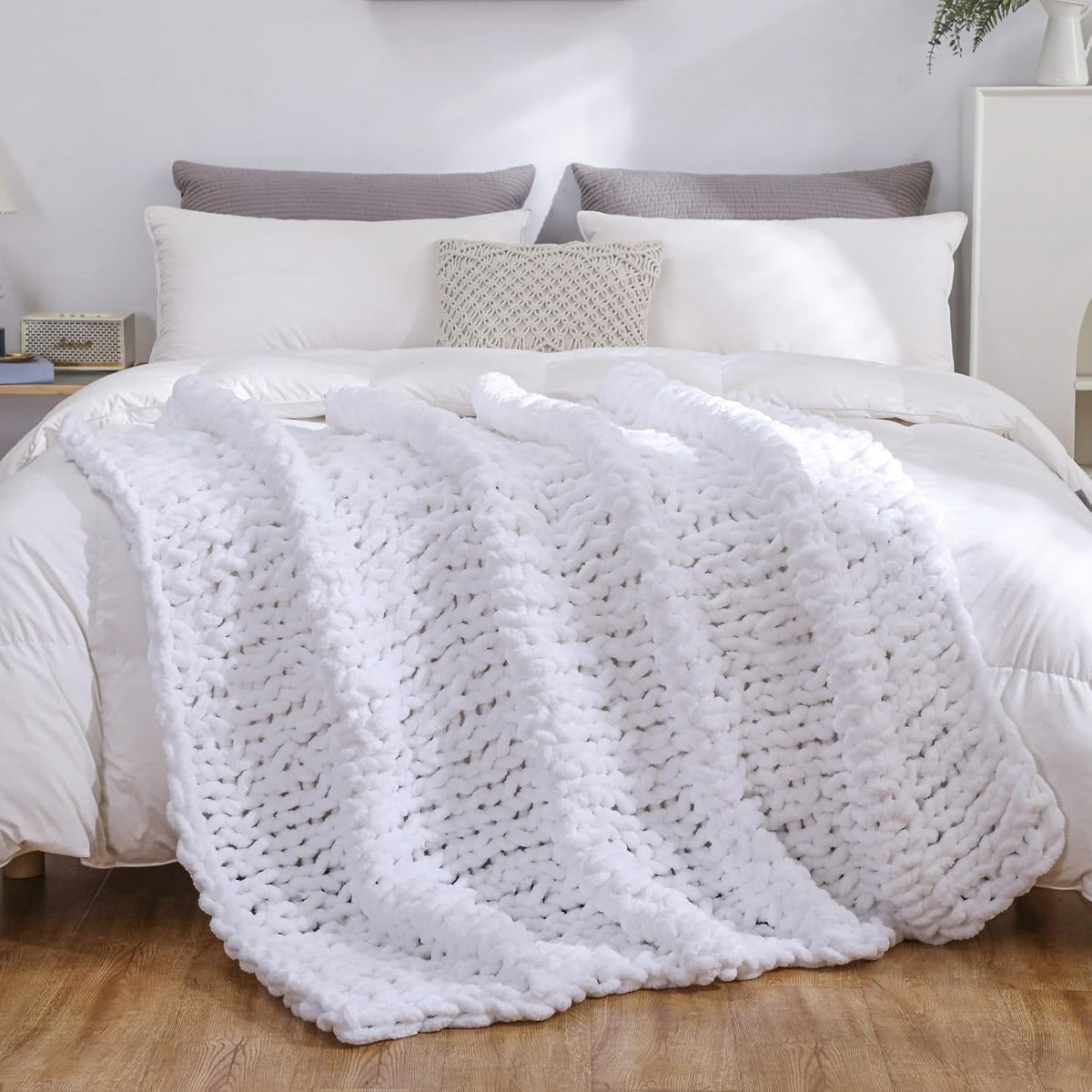 WESHIONGOO Chunky Knit Blanket Throw Knitted Throw Blankets for Couch Bed Fluffy Soft Blanket with