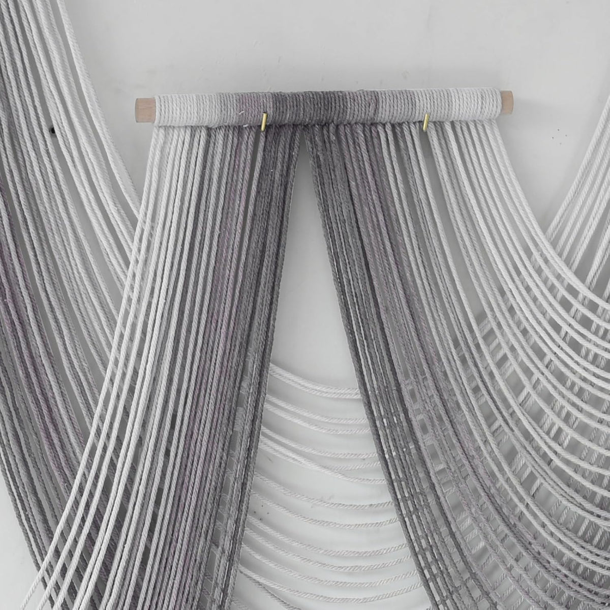 IOWER Large Macrame Wall Hanging Boho Wall Art Handmade Home Decor Dip-Dyed Macrame Wall Decor Wall