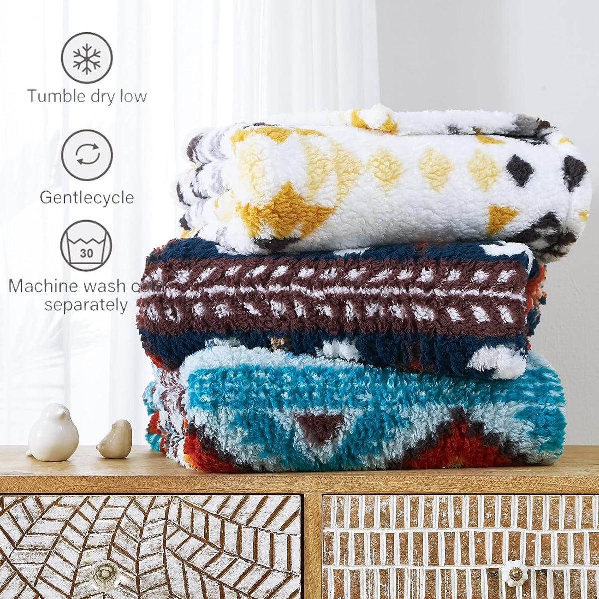 CASAAGUSTO Boho Sherpa Throw Blanket, Aztec King Size Blanket, Ultra Soft, Warm, Cozy, Plush, Thick