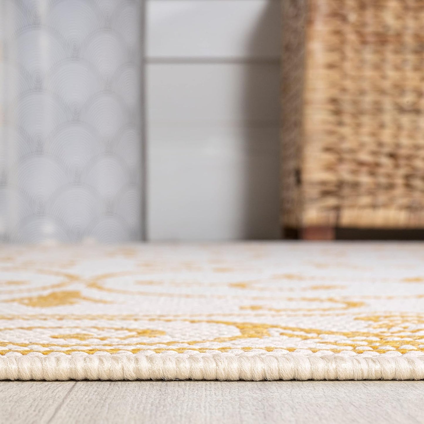 JONATHAN Y Vintage Filigree Indoor Outdoor Runner Rug 2X10 Cream/Yellow, Charleston Textured Weave