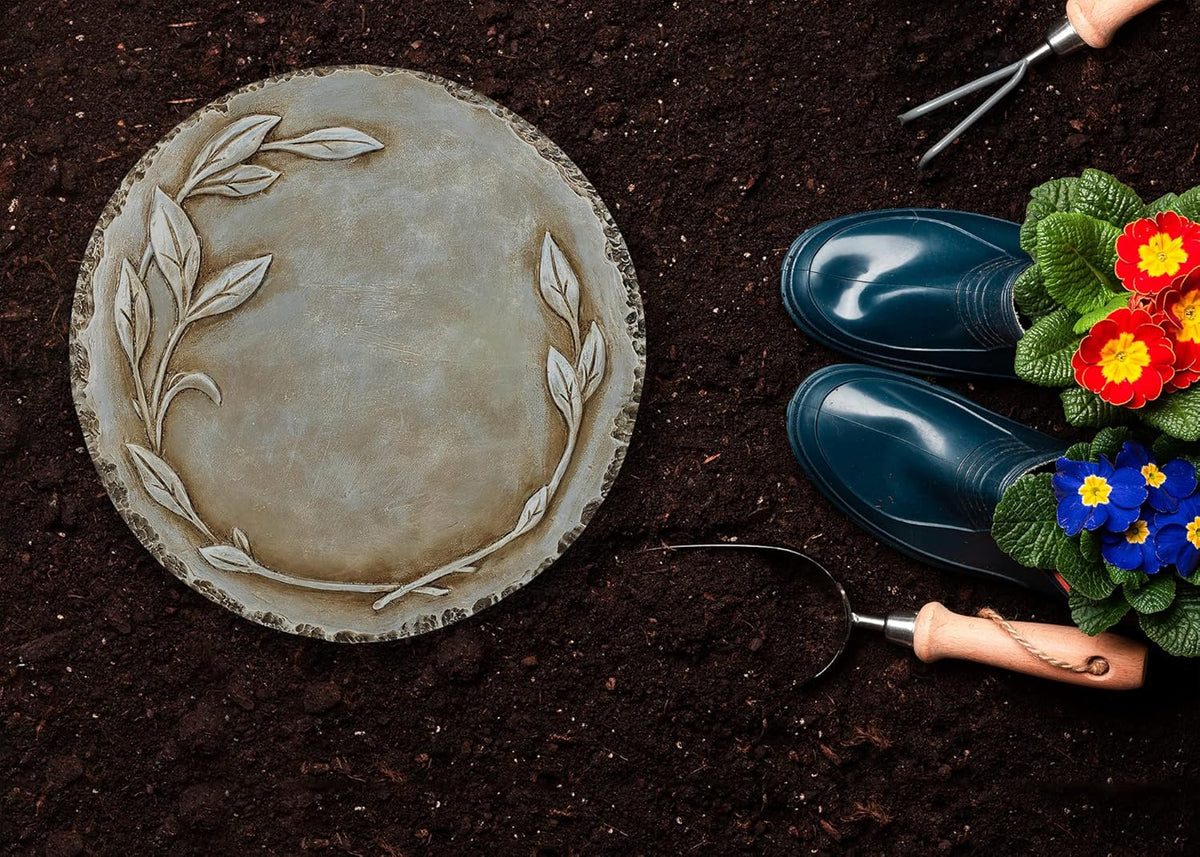 NAT & Jules Floral Laurel Wreath Leaves Pattern Dimensional Indoor Outdoor 12 inch Round Cast Resin