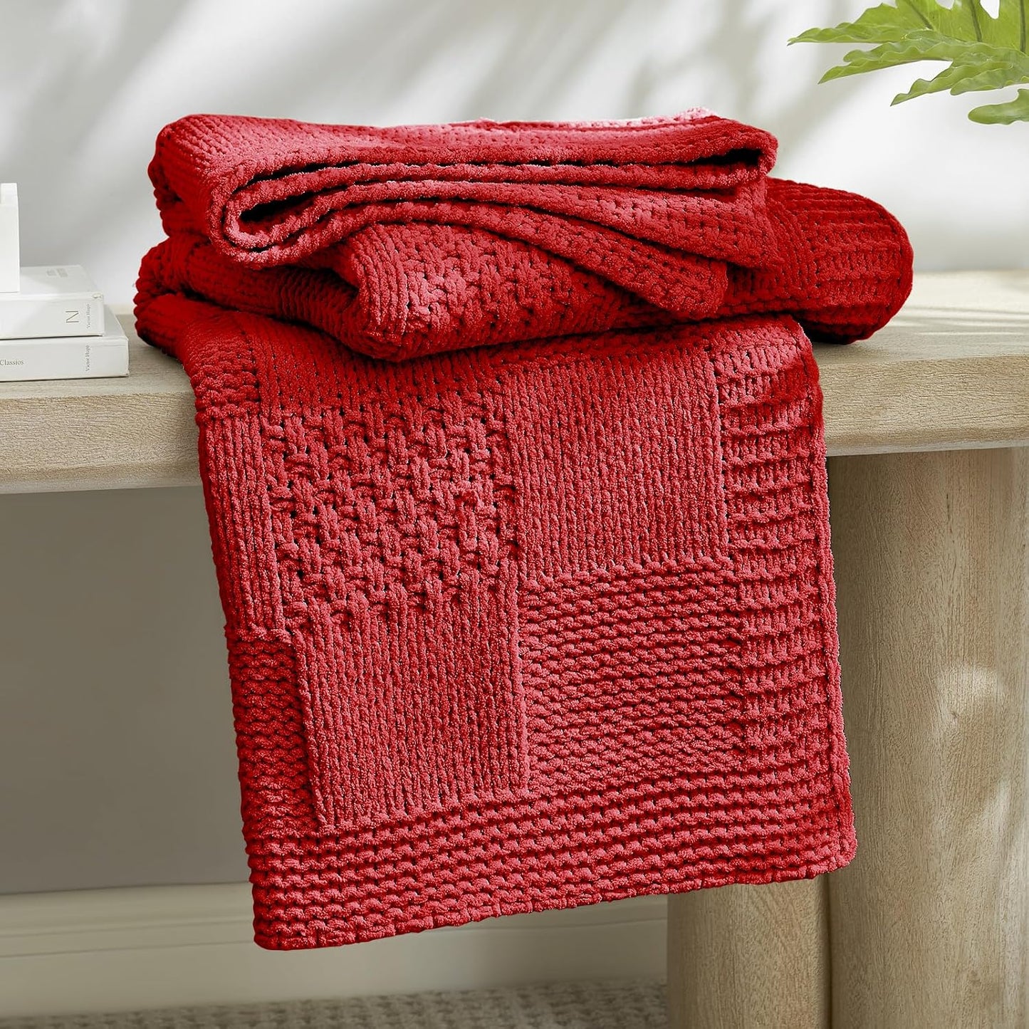 Amélie Home Chenille Knit Throw Blanket for Couch, Checkered Texture Decorative Soft Blanket for
