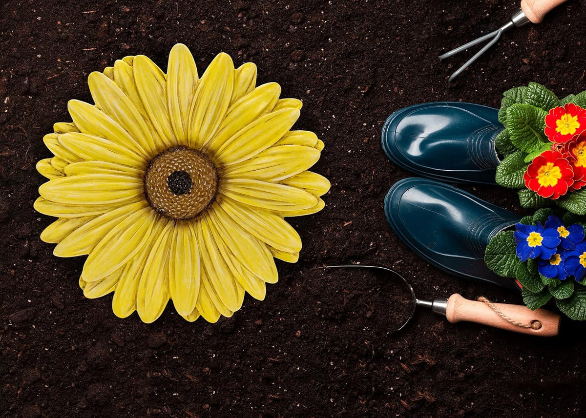 NAT & Jules Gerbera Daisy Flower Shaped Dimensional Indoor Outdoor 12 inch Cast Resin Decorative