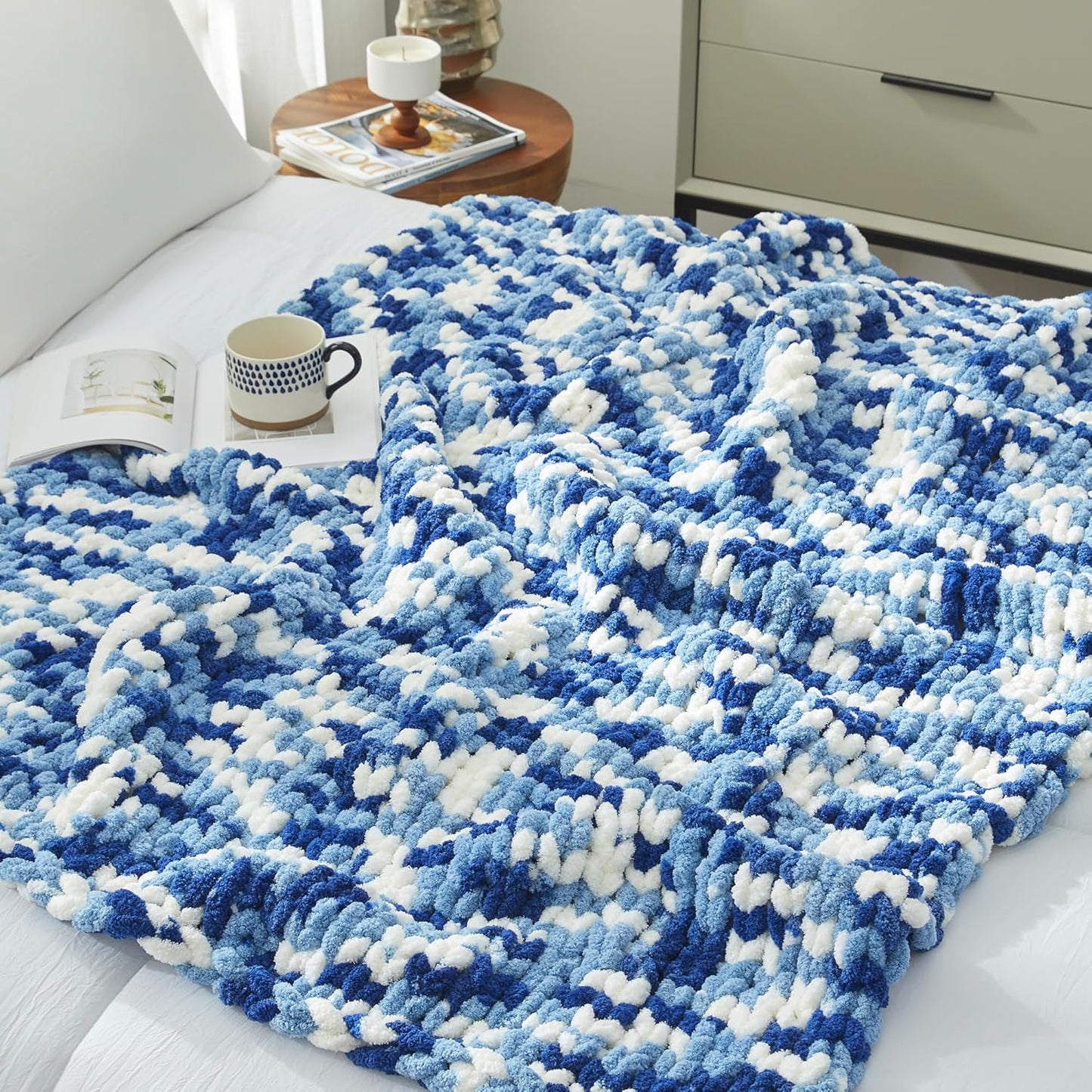Amélie Home Chunky Knit Throw Blanket for Couch, Soft Chenille Crochet Blanket for Sofa, 50"x60"