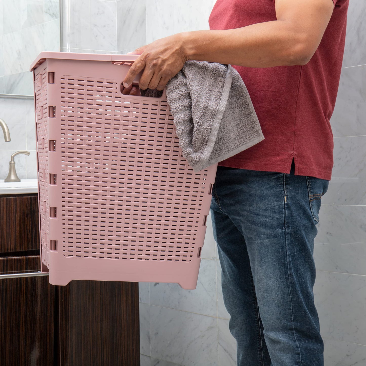 Mind Reader 61L Foldable Laundry Hamper, Clothes Basket, Lid, Wicker Design, Plastic, 18"L x 14.5"W