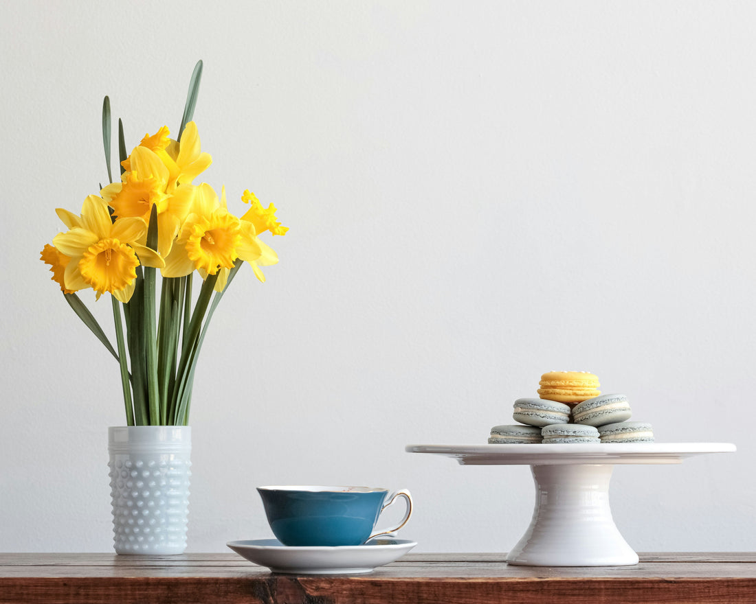Fresh Floral Styling: Faux vs. Real Flowers at Home
