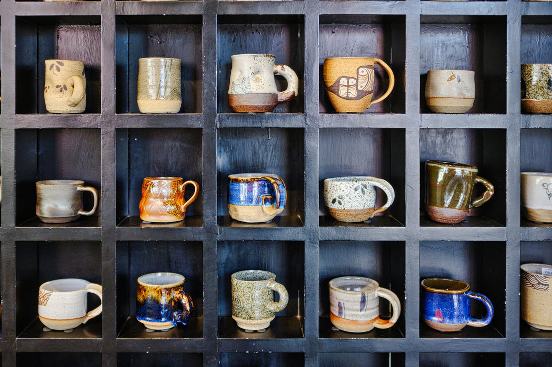 Coffee Mug Storage: Open Shelf, Mug Tree, or Cabinet?
