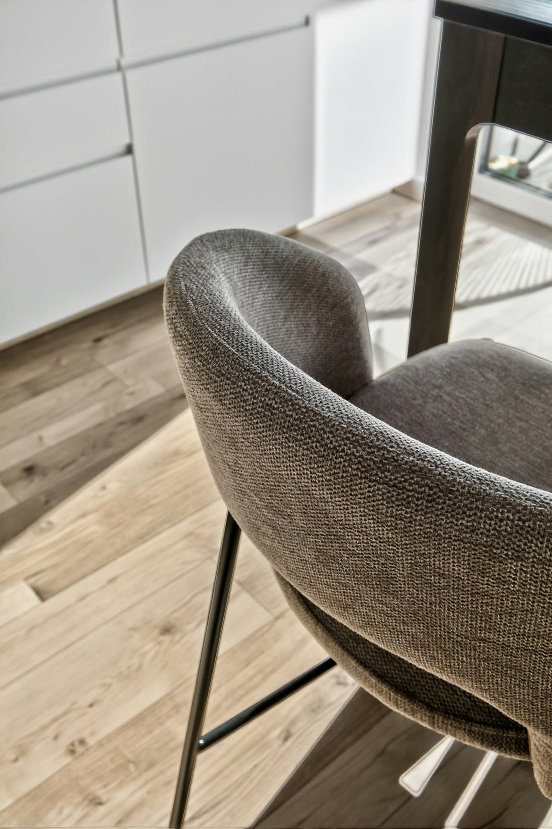 Furniture Placement Mistakes You Should Avoid