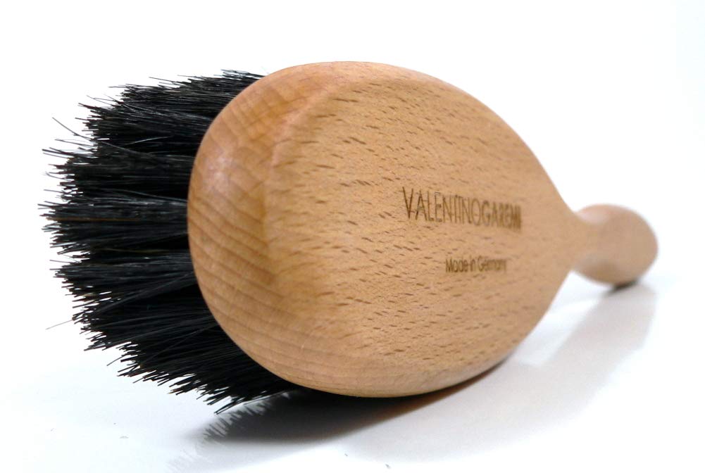 Valentino Garemi Cleaning Brush | Cloths, Fabric Furniture, Textile Drapes, Covers, Hats | Remove &