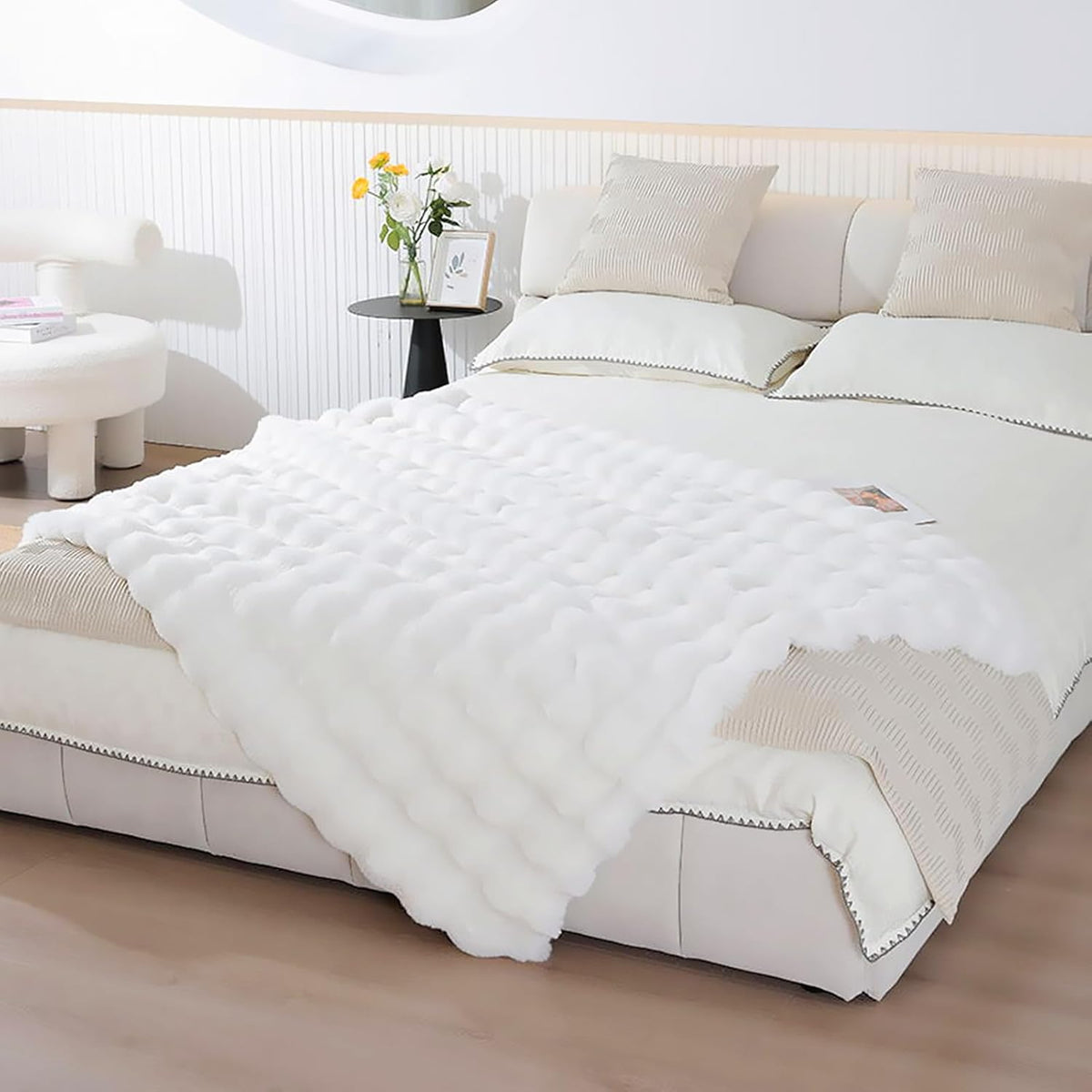 UKELER White Plush Furry Throw Blanket Super Soft Cozy Warm Blanket for Bed, Couch, Sofa, Office