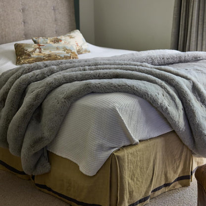 Nuzzie Snuggle Luxe Premium Soft Eco-Conscious Cozy Throw Blanket for Perfect Comfort - Earl Grey
