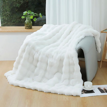 UKELER White Faux Fur Throw Blanket Large Super Soft Fluffy Bed Blankets Throws for Bedroom, Living