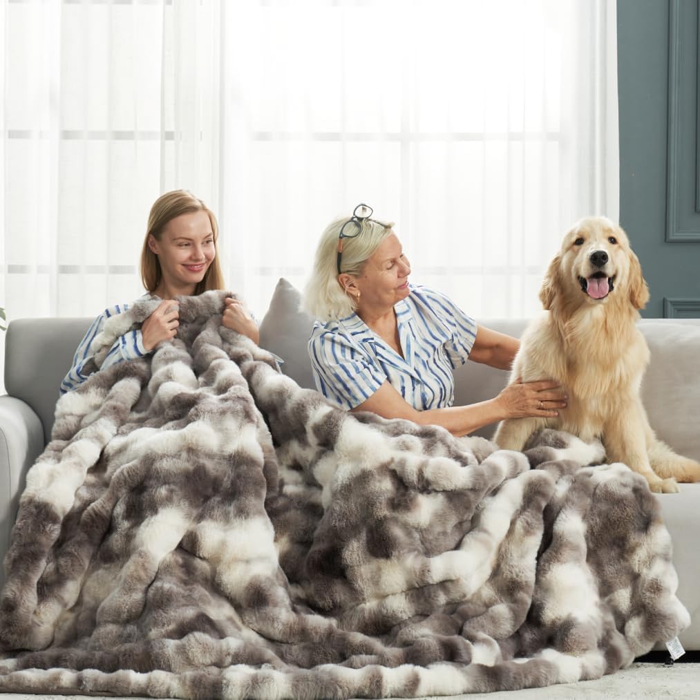 Cozy Bliss Faux Fur Throw Blanket for Couch, Fuzzy Soft Plush Thick Bubble Blanket for Sofa Bedroom
