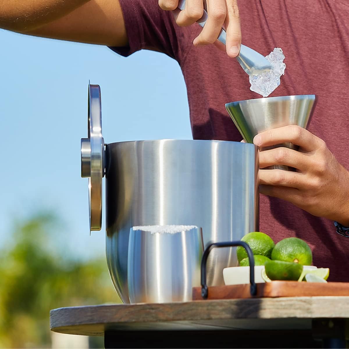 SNOWFOX Premium Vacuum Insulated Stainless Steel Ice Bucket with Lid/Tongs, Non-Rubber Bottom, Home