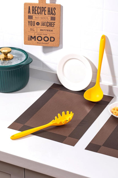 LEXMORE PlaceMats Set of 12 Vinyl/Plastic Woven Place Mats for Kitchen Table Indoor/Outdoor