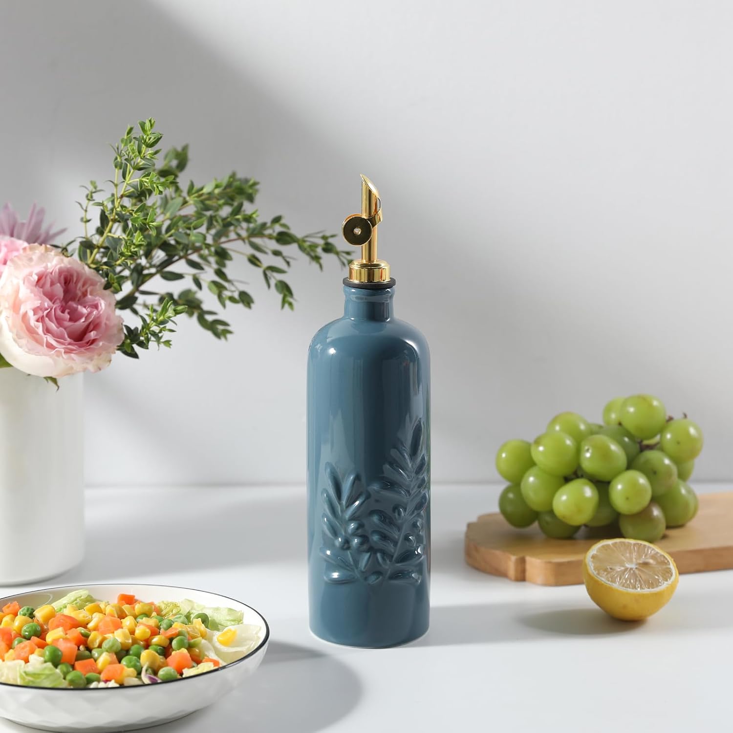 Sweejar 18 Oz Oil Dispenser for Kitchen with Gravity Spout, Ceramic Olive Oil Dispenser Bottle