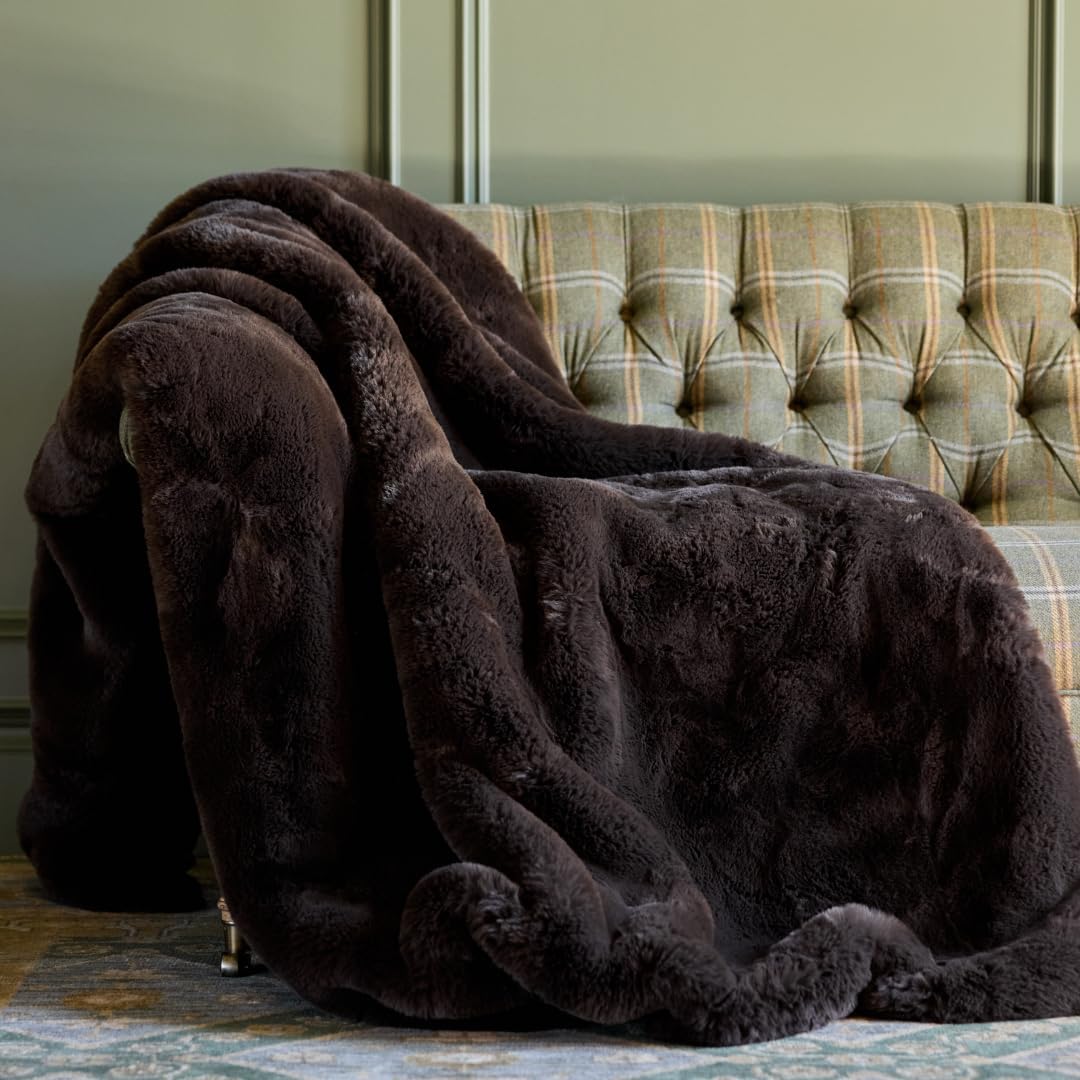 Nuzzie Snuggle Luxe Premium Soft Eco-Conscious Cozy Throw Blanket for Perfect Comfort - Mocha
