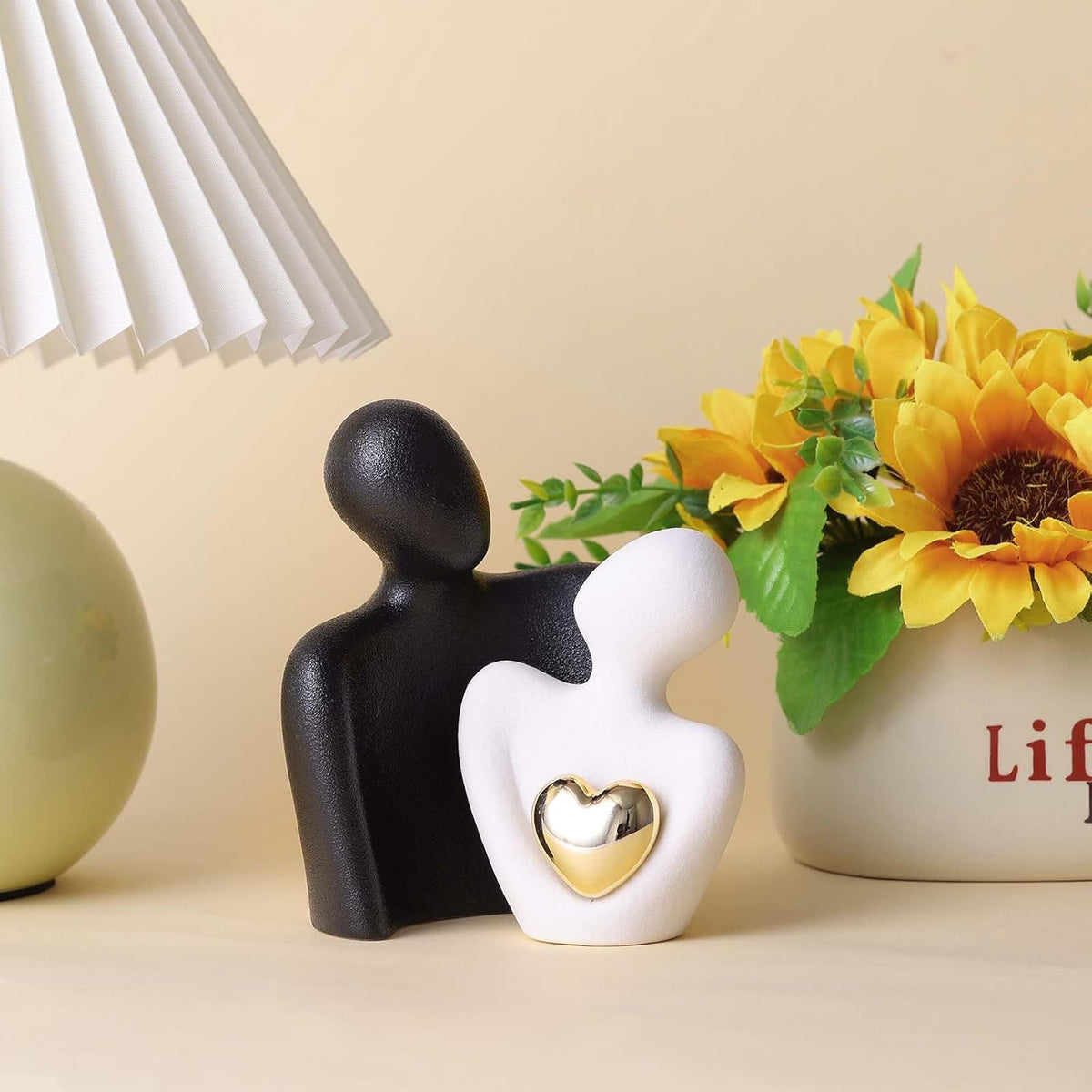 XMGZQ Mini Couple Statue Tv Stand Decor Items for Living Room Home Decor,Bedroom Decor for Couples