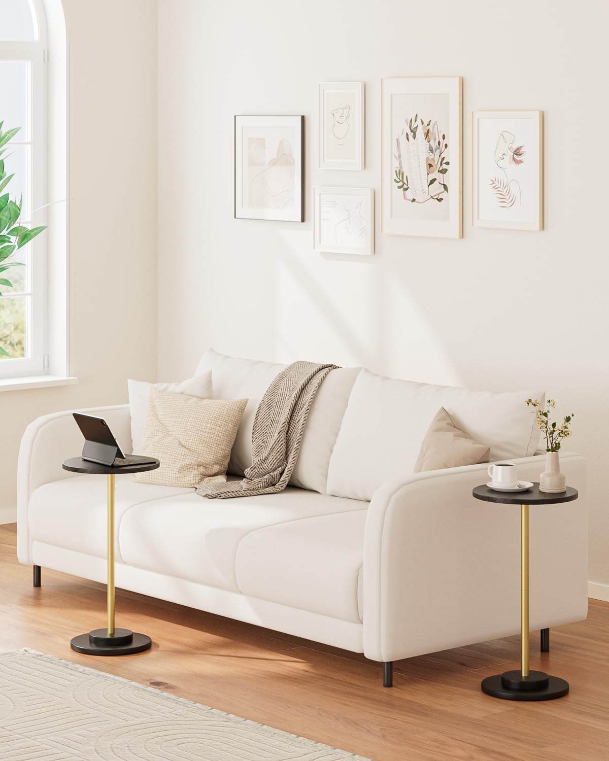 Masupu Drink Table, Round Side Table for Small Spaces, Pedestal Side Table, Small End Table with