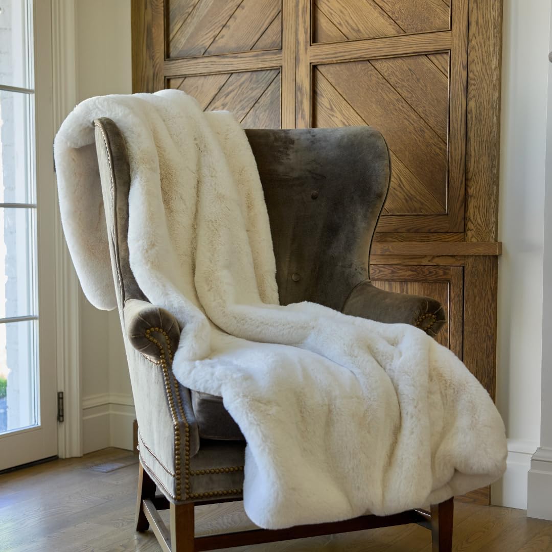 Nuzzie Snuggle Luxe Premium Soft Eco-Conscious Cozy Throw Blanket for Perfect Comfort - Vanilla