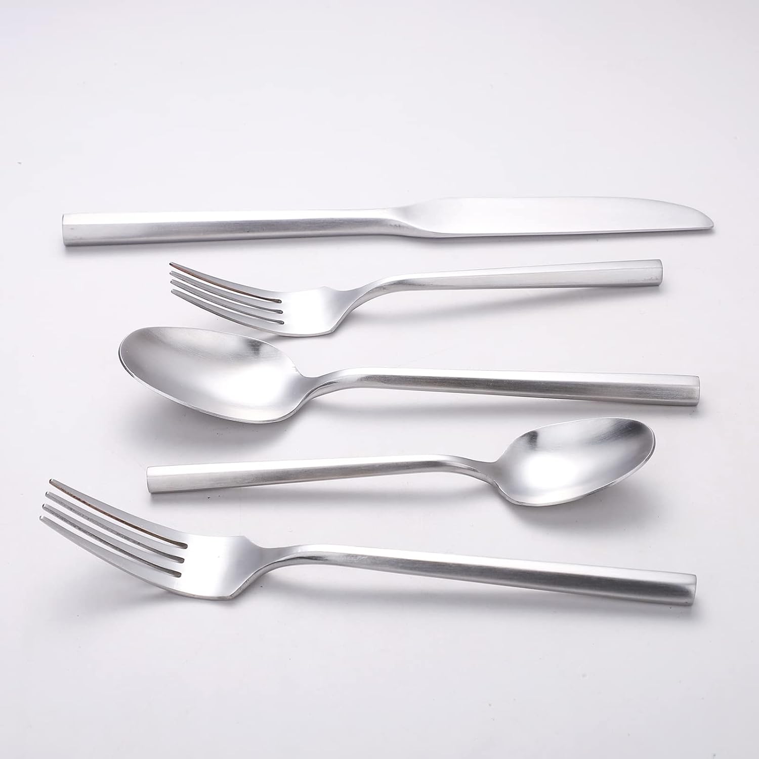 Matte Silverware Set Silver Flatware Set with Hexagon Handle 20 Pieces 18/0 Stainless Steel Cutlery