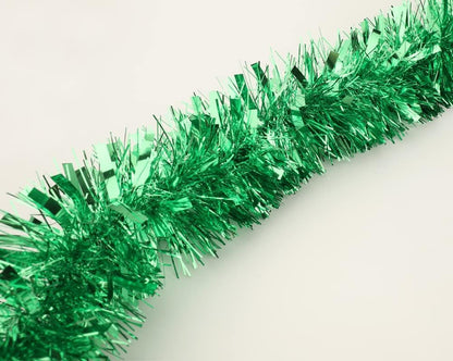 25 ft Long Roll Green Tinsel Twist Garland, Shiny Metallic Foil Decorations for Parade Floats