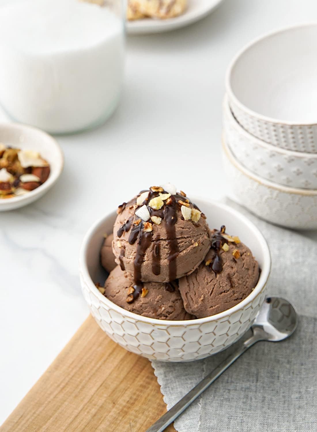 LE TAUCI Small Bowls 12 OZ, Ice Cream Bowl, Ceramic Embossment Stoneware Bowl, Bowls Set for