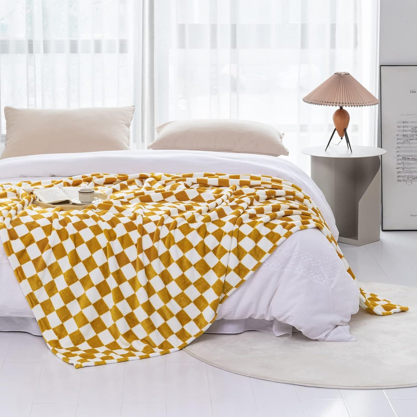 LOMAO Throw Blankets Flannel Blanket with Checkerboard Grid Pattern Soft Throw Blanket for Couch