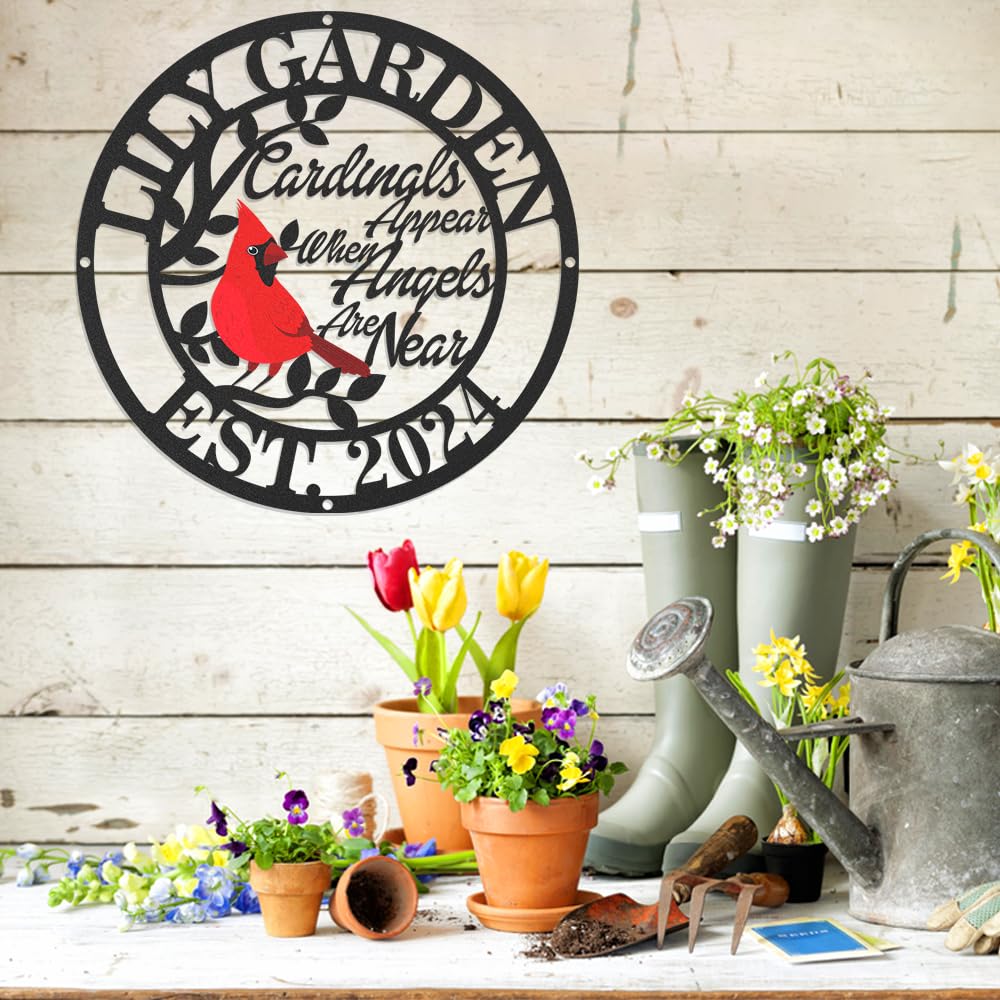 Personalized Name Garden Cardinal Metal Signs, Custom Family Name Yard Decor for Outdoor Outside