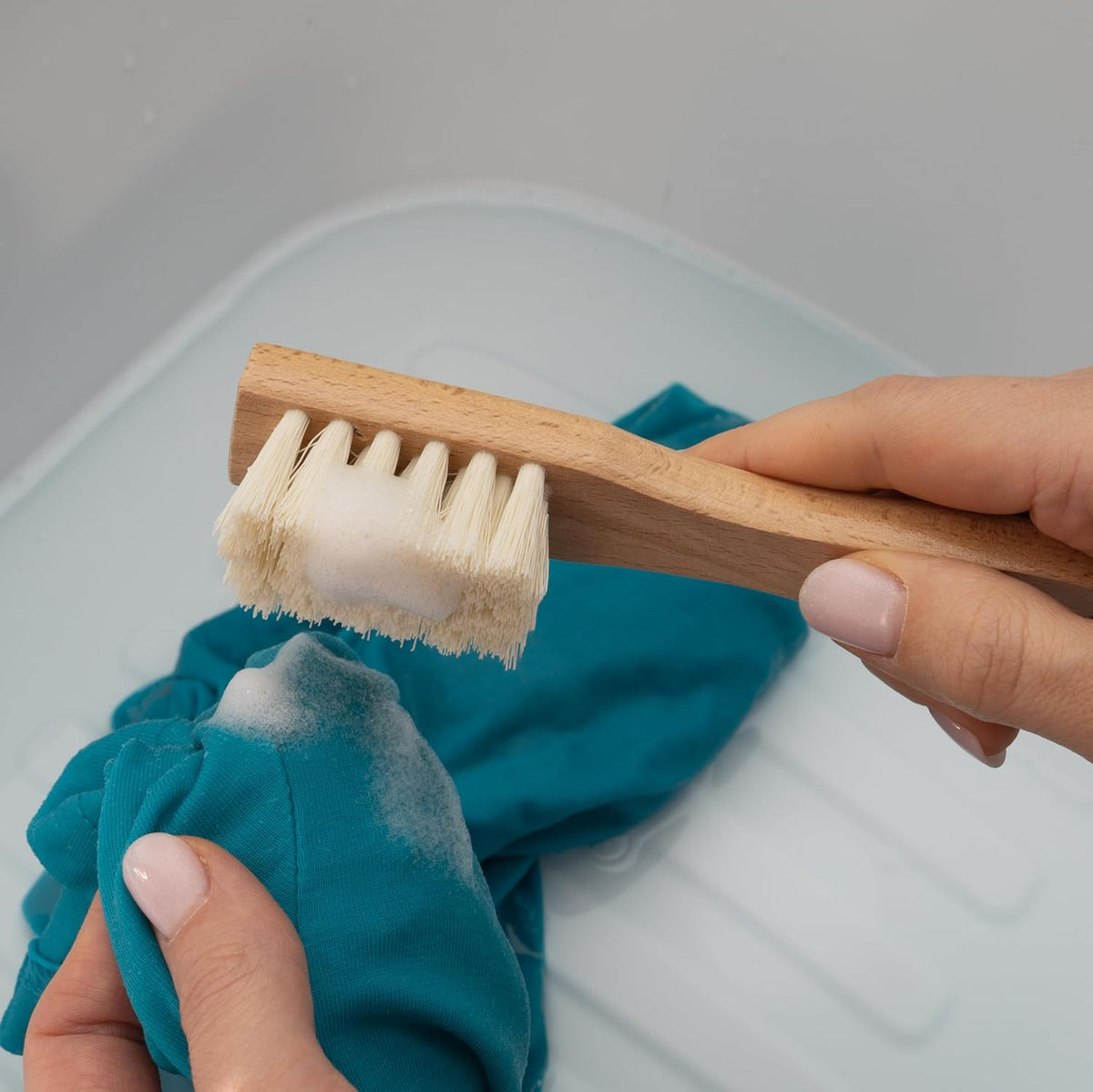 KONEX Laundry Brush - European Economy Laundry Brush for Stains on Clothes, Incredible Stain