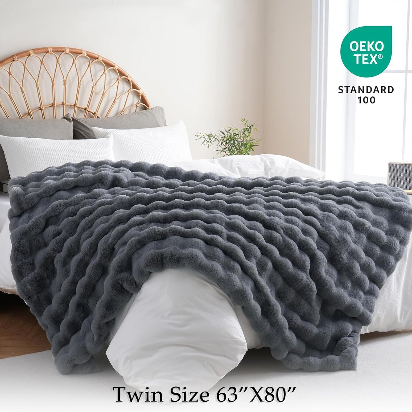 BENVWE Faux Fur Throw Blanket for Couch Bed - Fluffy Soft Thick Bubble Blanket for Living Room Home