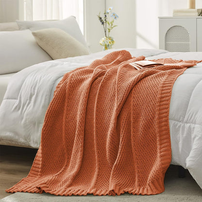 Amélie Home Chenille Knit Throw Blanket for Couch, Chevron Texture Decorative Soft Blanket for