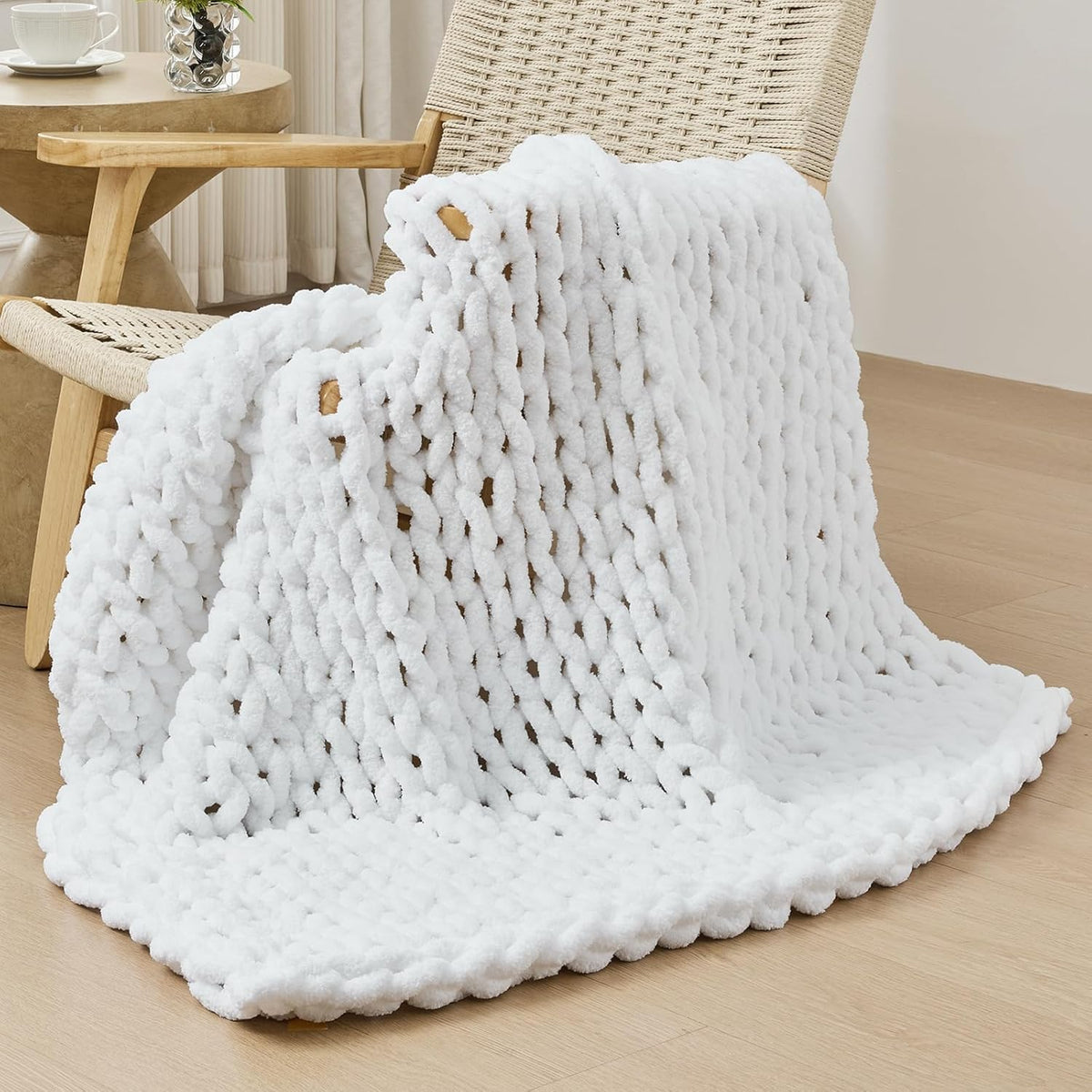 Bigacogo Chunky Knit Throw Blanket for Couch, 40x40 inches, 100% Hand Knitted with Thick Jumbo
