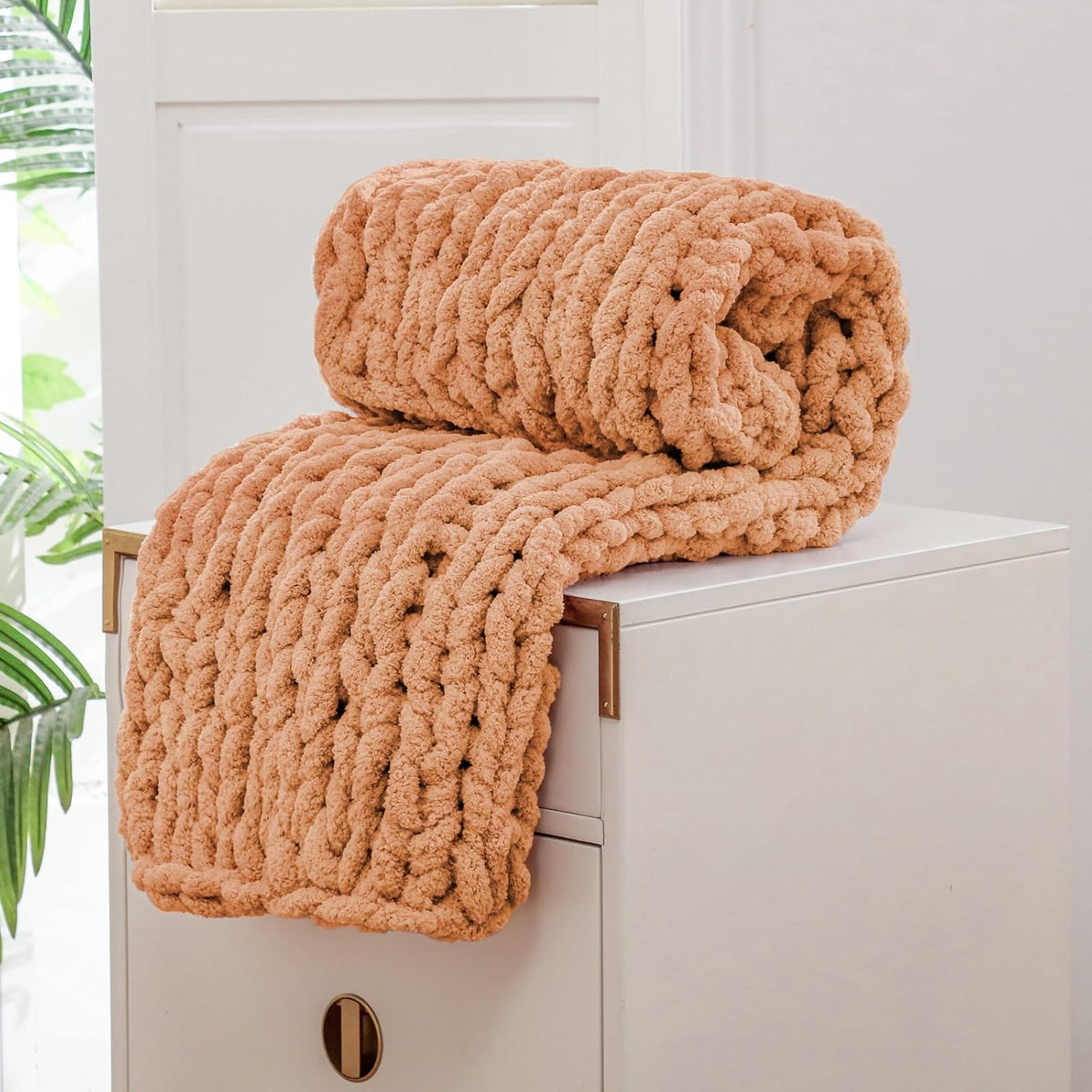 WESHIONGOO Chunky Knit Blanket Throw Knitted Throw Blankets for Couch Bed Fluffy Soft Blanket with