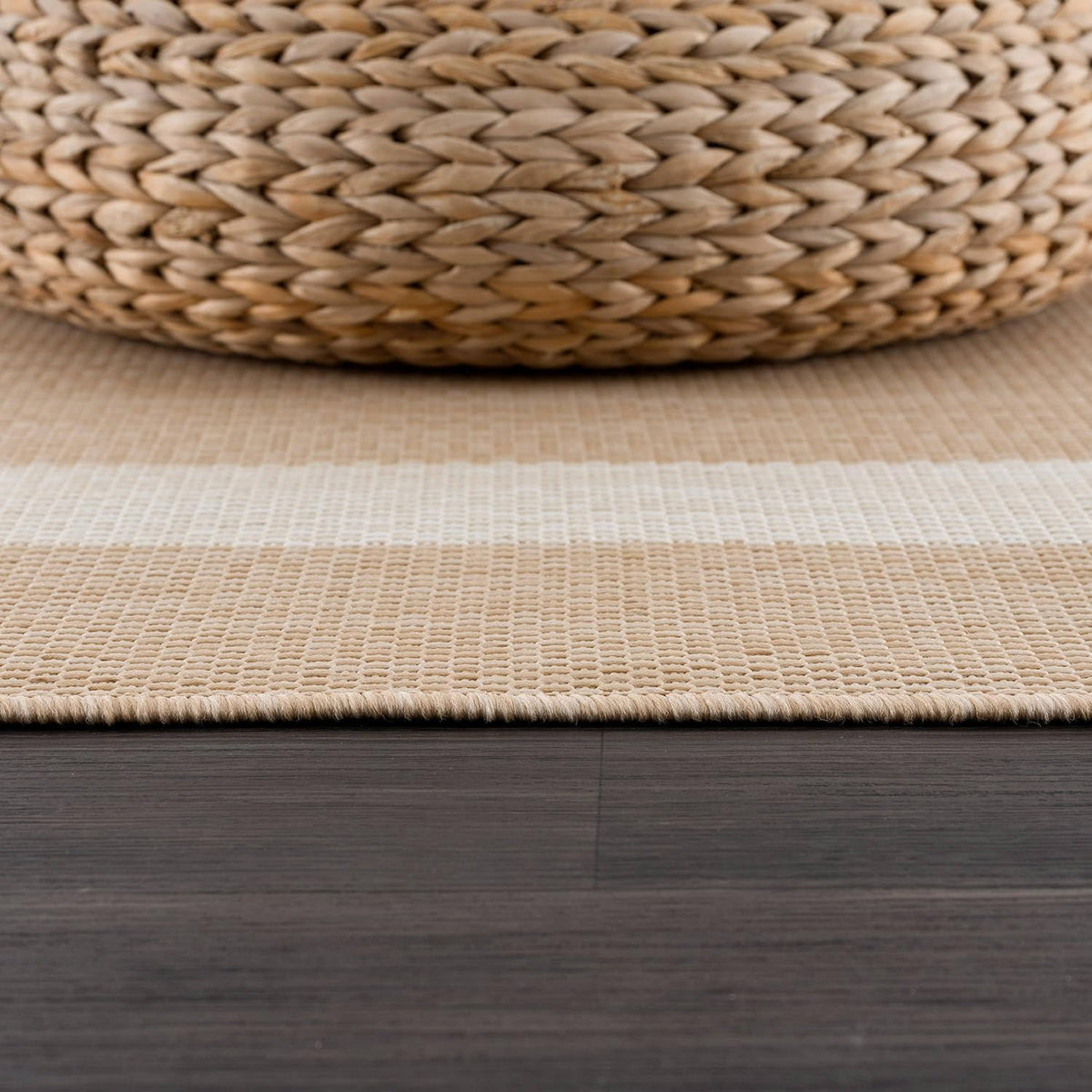 CAMILSON Outdoor Rug 8x10, Modern Outside Rugs for Patios Porches Waterproof Durable Washable