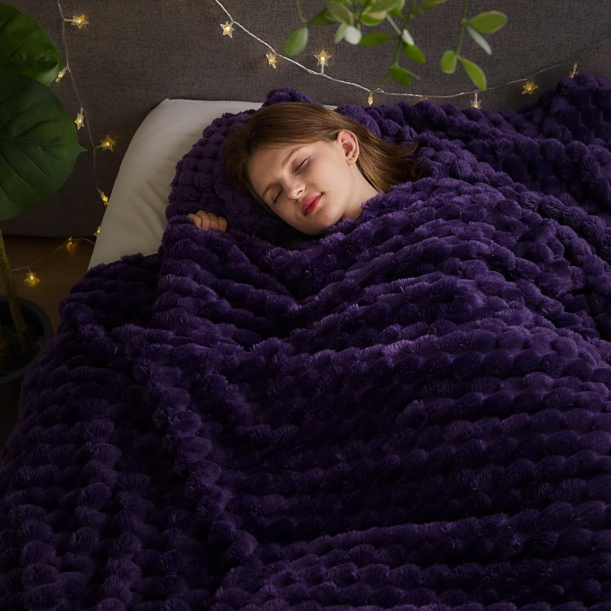 NEWCOSPLAY Super Soft King Blanket Purple Premium Silky Flannel Fleece 3D Clouds Stylish Jacquard