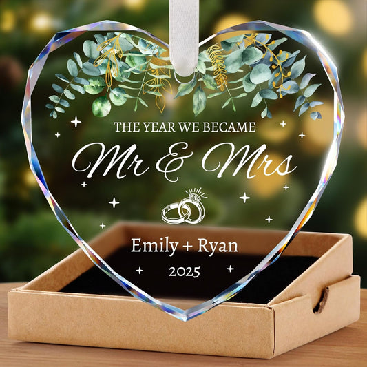 Personalized Wedding Gifts for Couples 2025 - Mr and Mrs, Bridal Shower Gifts, Wedding Ideas for