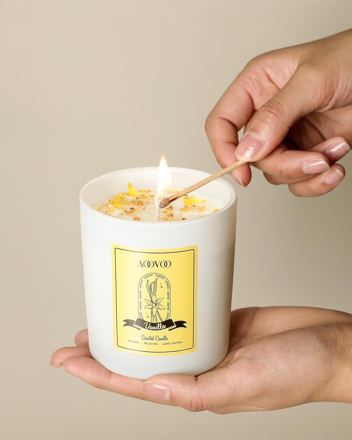 AOOVOO Vanilla Scented Candles for Women - Aromatherapy Candle with Crystals Inside, 10oz Soy