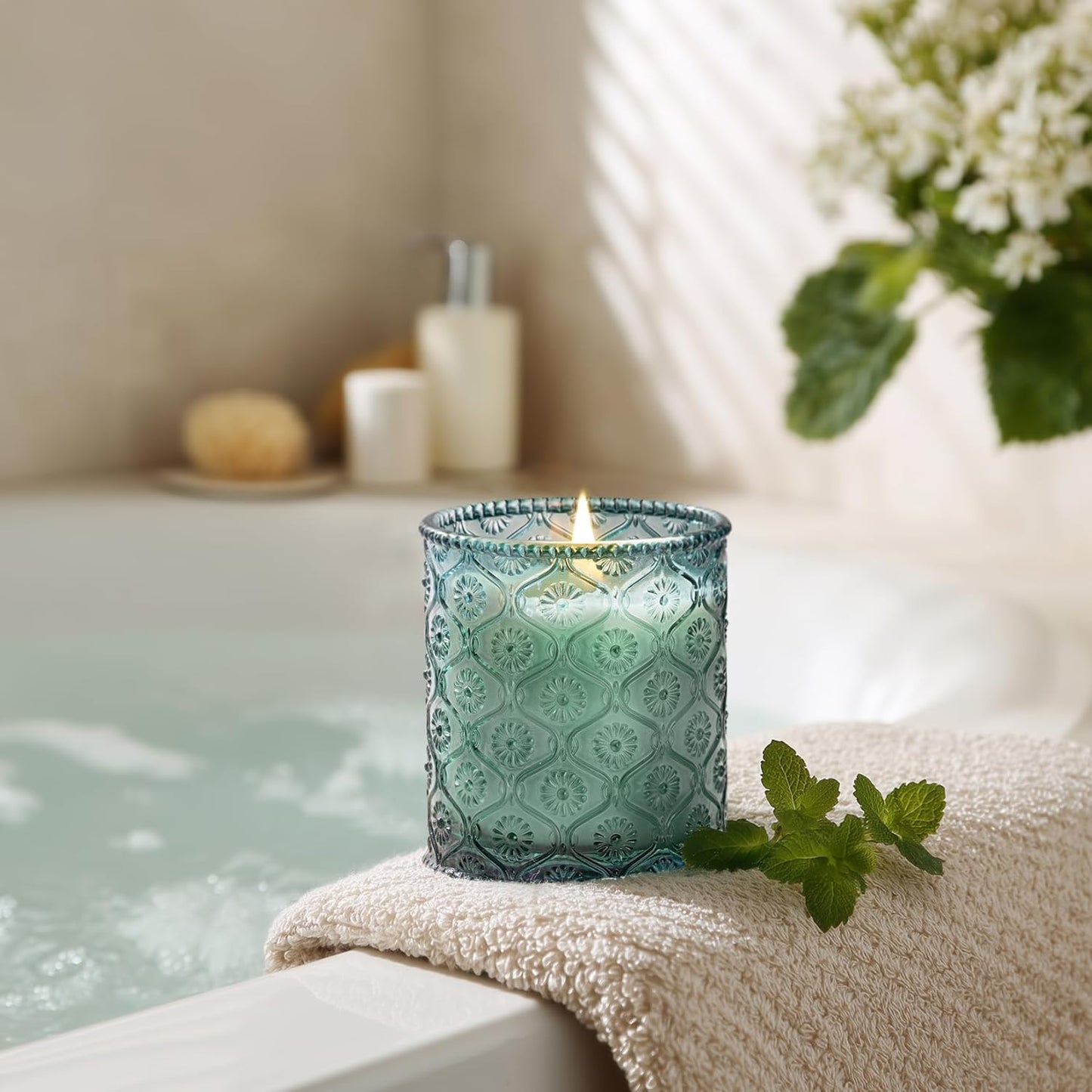 LA JOLIE MUSE Geranium Vert Mint Candle - Mint, Geranium, Lavender | 6 oz Natural Soy Wax | 40