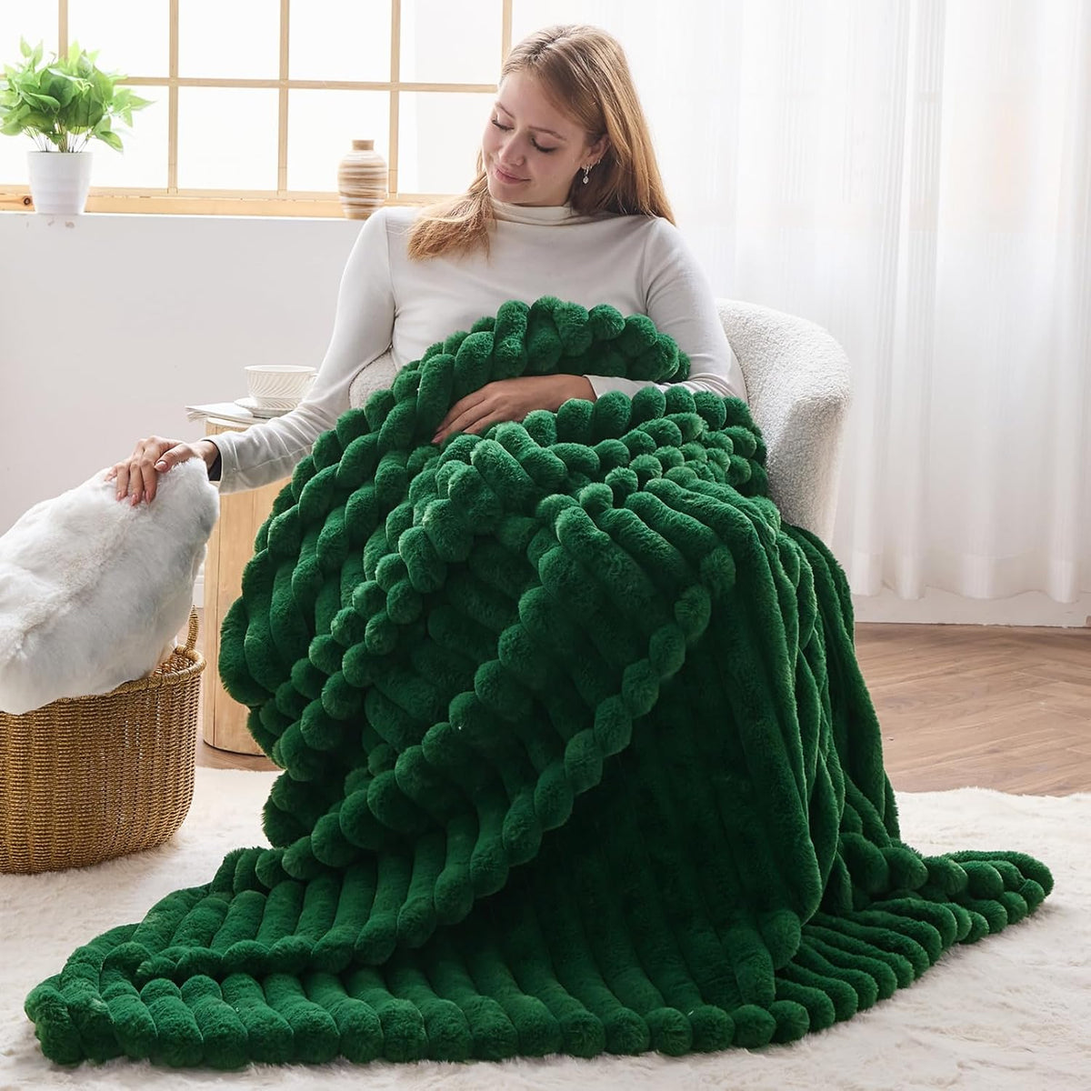 NEWCOSPLAY Faux Fur Twin Blanket Dark Green 3D Ribbed Plush Thick Warm Blanket for Couch Sofa Bed