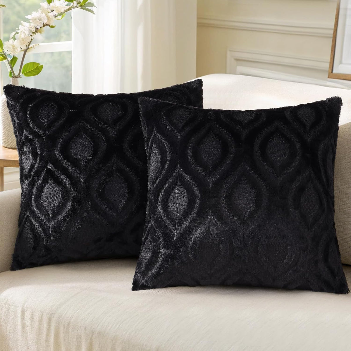 decorUhome Fall Throw Pillow Covers 16x16 Inch Set of 2, Soft Plush Decorative Faux Fur Black Solid