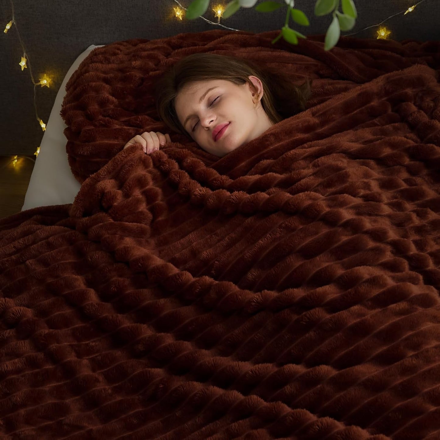 NEWCOSPLAY Super Soft King Blanket Coffee Premium Silky Flannel Fleece 3D Ribbed Jacquard