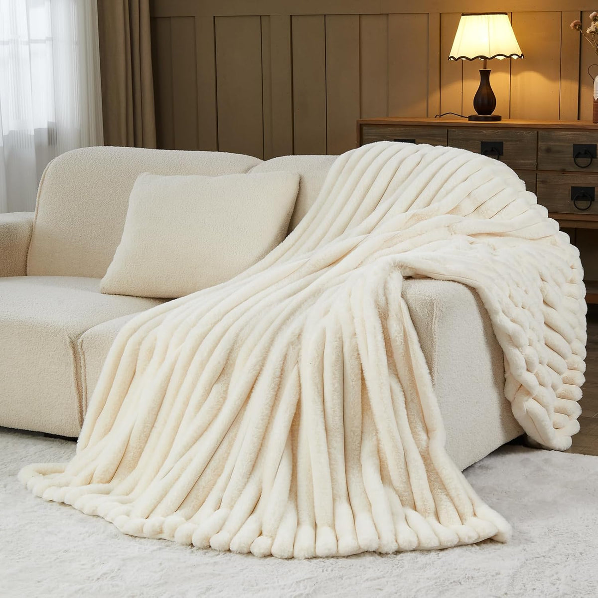 NEWCOSPLAY Faux Fur Twin Blanket Ivory 3D Ribbed Plush Thick Warm Blanket for Couch Sofa Bed 850GSM