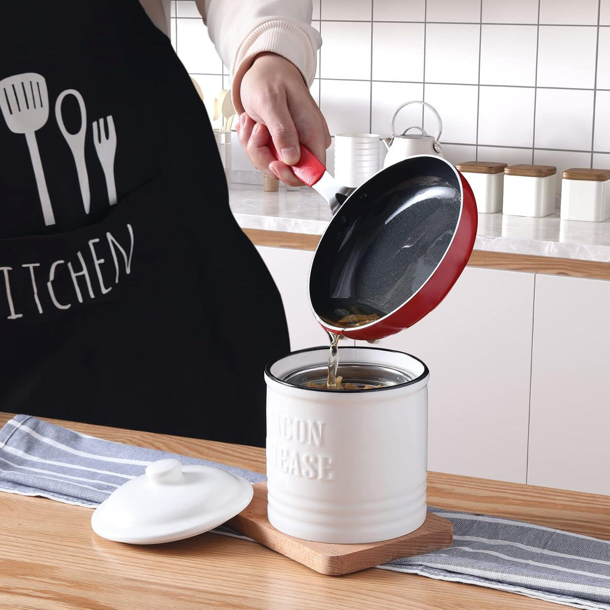 Ceramic Bacon Grease Container Keeper with Strainer,1L Frying Oil Storage Can White