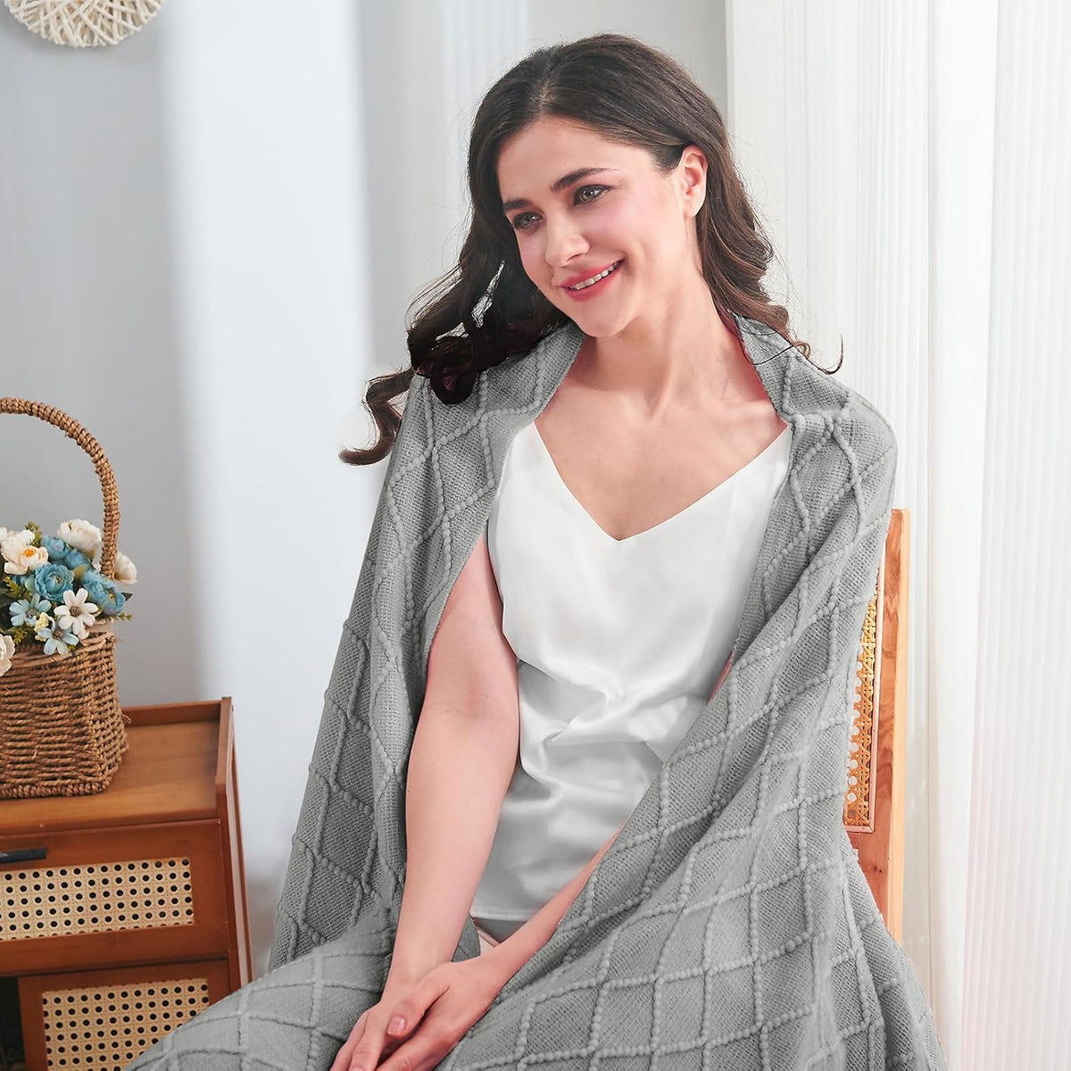 inhand Knitted Throw Blankets for Couch and Bed, Soft Cozy Knit Blanket with Tassel, Light Grey