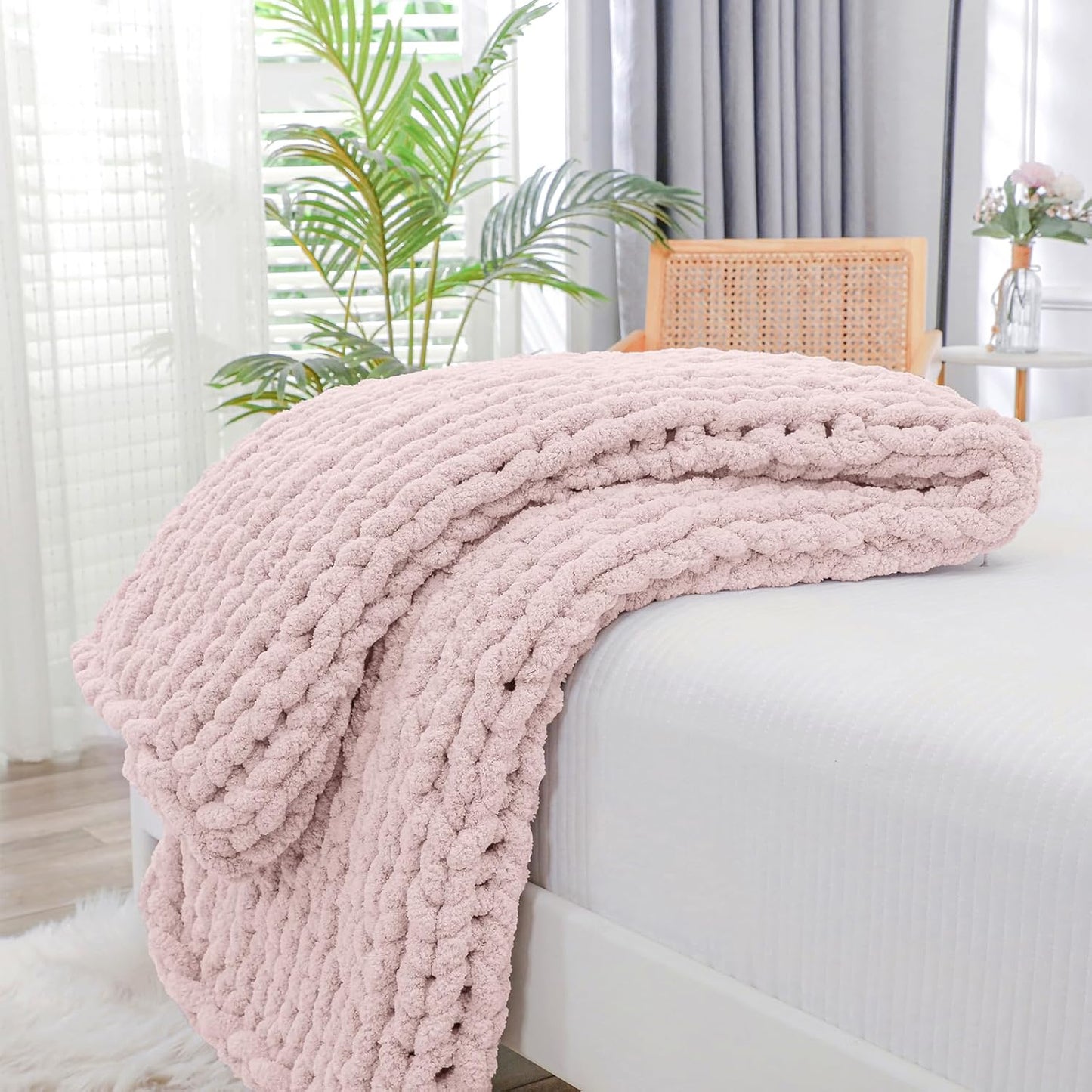 Bigacogo Chunky Knit Throw Blanket for Couch, 40x60 inches, 100% Hand Knitted with Thick Jumbo