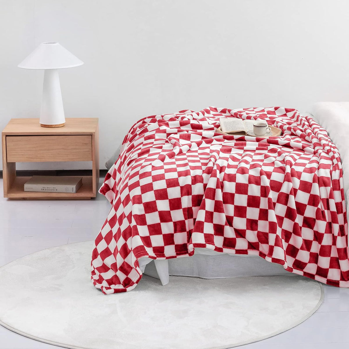 LOMAO Throw Blankets Flannel Blanket with Checkerboard Grid Pattern Soft Throw Blanket for Couch