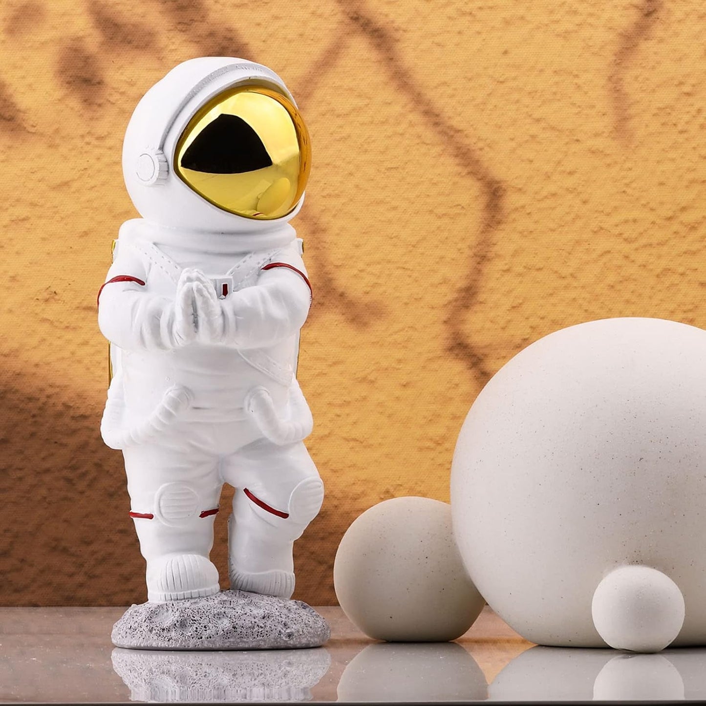 Astronaut Figurine Statue,Outer Space Room Decor,Astronaut Decor,Kung Fu Astronaut Figure Sculpture